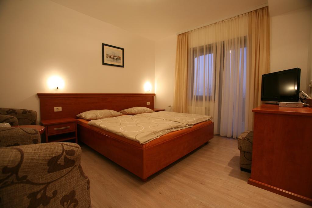 B&B Marijana Malinska Phòng bức ảnh